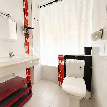Bonito Piso En Pleno Centro De 101a - Inmo22 * Камбрильс